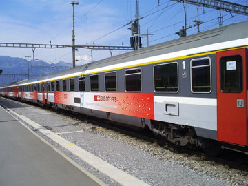Zug 15162 bei der Abfahrt Richtung Zürich HB im Grenzbahnhof Buchs (SG)