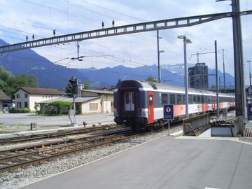 Zug 15162 bei der Abfahrt Richtung Zürich HB im Grenzbahnhof Buchs (SG)