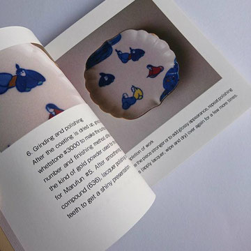 『KINTSUGI fill,sprinkle,polish,glue』 The small book which introduced Kintsgi manual. -English version-  