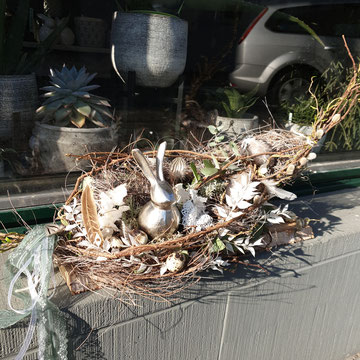 Ostergesteck mit Hasen