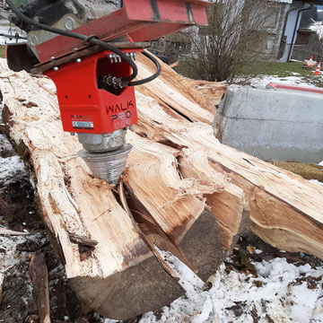 WALK PRO 250 Kegelspalter auf Schaeff Terex HML32