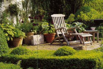 Staudenpflanzung, Pergola, Schatten, Lavendel, Kies