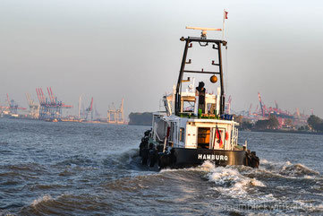 Schlepper Hamburg Hafen Elbe Foto Schiff Hafenkräne