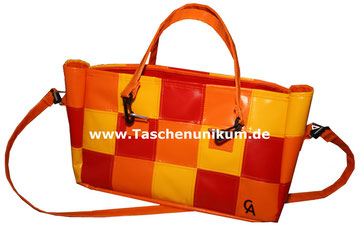 Handtasche aus LKW Plane