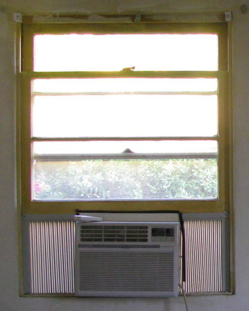 air conditioner in window