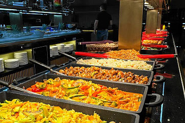 Chinesisches Essen beim Buffet