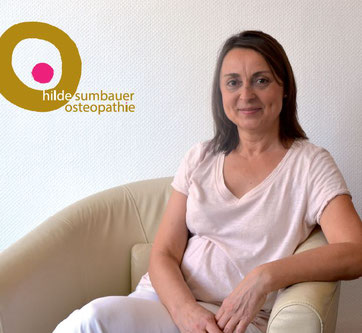 Hilde Sumbauer is your professional osteopath in Wiesbaden with extensive experience in various healthcare areas. She looks for the causes of your symptoms. The aim is to stimulate the self-healing powers and self-regulation ability of your body.