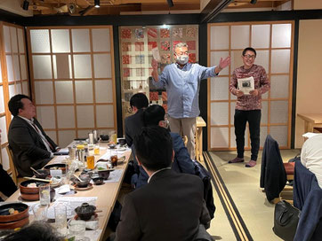 竹原正年さん（野球部納会の写真）