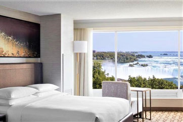Hotel mit Blick auf Niagarafälle: © Niagara Falls Marriott Fallsview Hotel & Spa