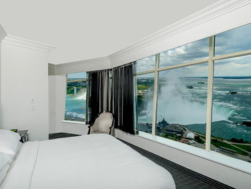 Hotel mit Blick auf Niagarafälle: © Tower Hotel at Falls View