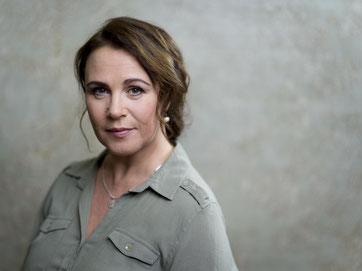 Das Bild zeigt die Autorin Judith Fanto.