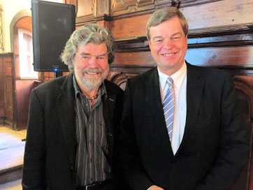 Bild von li.: Reinhold Messner und PSts Ferlemann