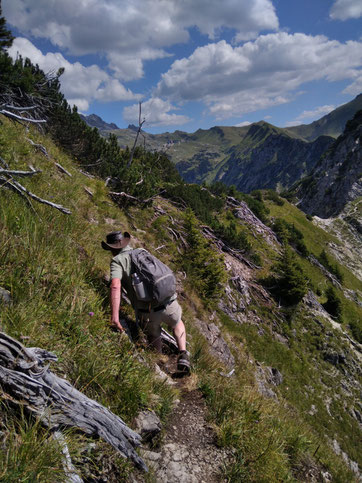 Der Berggrat auf dem Weg zum Nebelhorn-Gipfel, Bergdrama, wandern, Bergsteigen, Oberstdorf, Bayern, Wanderweg aufs Nebelhorn