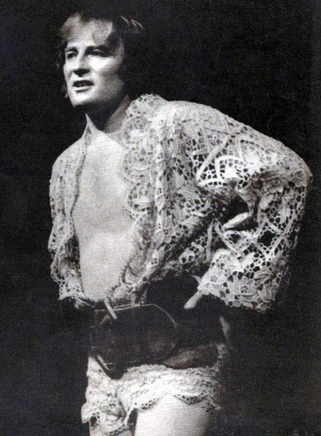 Edward Woodward as Flamineo in the National Theatre's 1969 production of The White Devil
