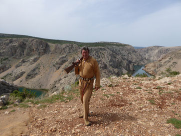 Herbert mit dem Henry Stutzen am Zrmanja Plateau