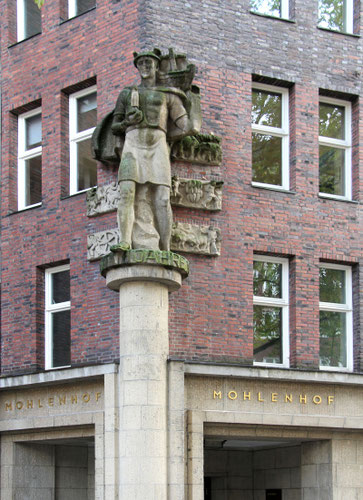 Eingang im Kontorhaus Mohlenhof; Foto Ralf Baier