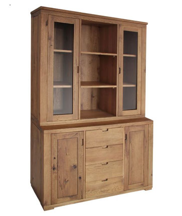 Kollektion Vitrinen, Sideboards und Schränke aus recyceltem Holz.