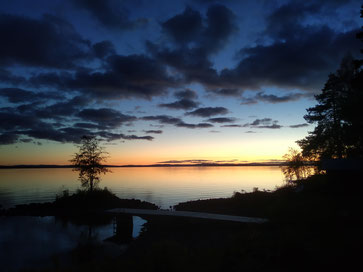 Sonnenuntergang am Ufer des Siljan