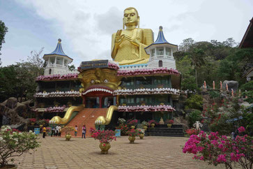 Sri Lanka, Dambulla : Golden Temple 