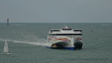 HSC Condor Liberation entrant dans le port de Saint-Malo en provenance de Jersey.