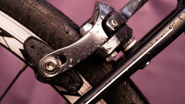 Überprüfung Fahrradbremse / Bild von Melk Hagelslag auf Pixabay