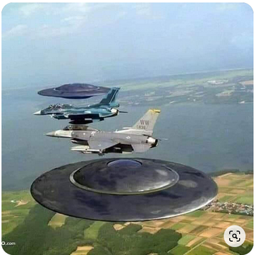 Avions de chasse accompagnés de deux TR3-A
