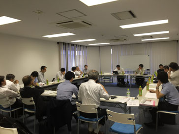 第一回委員会の様子(9/11)