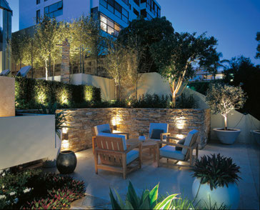 Plafoniere Per Giardino : Illuminazione per giardino e viali: cosa non deve mancare