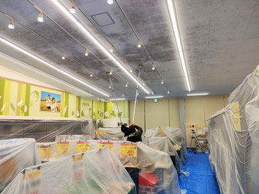 カビ除去作業中