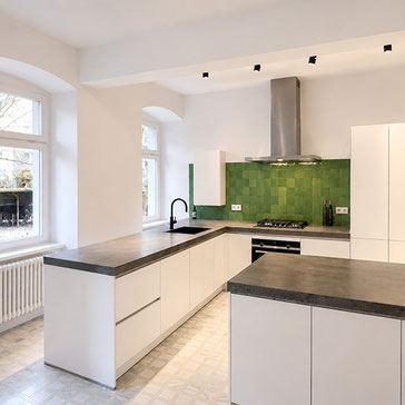 Projektleitung für die Modernisierung einer Altbauwohnung in Berlin-Mitte mit hochwertigem Innenausbau durch bauzeit berlin