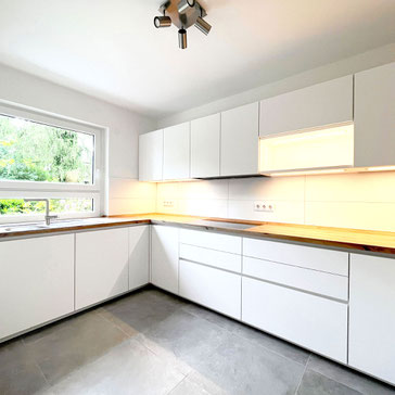 bauzeit berlin GmbH, Projektleitung, komplettsanierung altbauwohnung berlin-prenzlauer, Ausschreibung, Vergabe und Bauleitung aller Gewerke, Umsetzung der Planung, Qualitäts- und Bauzeitüberwachung, Aufmaß, Abnahmen und Prüfungen, Gewährleitungsmanagment