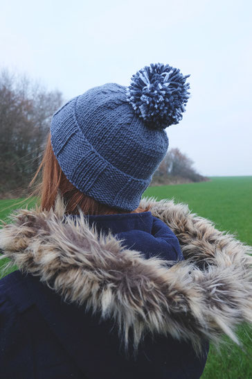 ecchymose bonnet pompom personnalisable