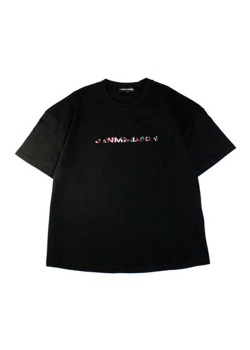black logo t-shirt