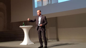 Frank Rebmann - Keynote Speaker, Vortragsredner, Buchautor - Vortrag Der Stärken-Code. Verwirklichen, was in Ihnen steckt - in Frankfurt a. M.