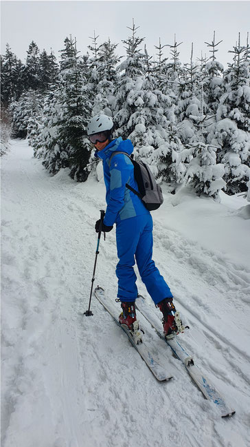 Dr. Anita Kaiser bei einer Skitour, Arztpraxis Aspach