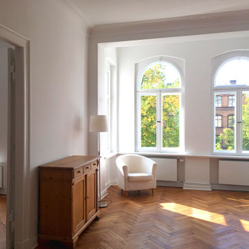 bauzeit berlin GmbH, komplettsanierung altbauwohnung berlin-prenzlauer berg Bauleitung, Ausschreibung, Vergabe und Bauleitung aller Gewerke, Umsetzung der Planung, Qualitäts- und Bauzeitüberwachung, Aufmaß, Abnahmen und Prüfungen, Gewährleitungsmanagment