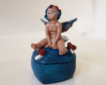 Art Design Figurines, Art Toys Figurines, Urban Art Design, Pop Figurines, Artoys, Custom Art, Design Statues, Designers Figurines, Pop Modern Art, Angels Statues, Contemporary Art Design, Angels Paintings, Sculpture Figurines, Pop Art Figurines,