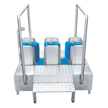 Durchlauf-Stiefelreinigungsmaschine