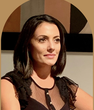 Séverine EBER, Fondatrice de l'agence de décoration En Toile de Fond décoration 