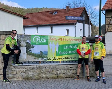 Die Schaalaer Köstlichen passen mit ihren Trikots perfekt zum Fröbellauf.