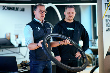 Dealer Tech Jan 2024 at Schwalbe HQ-91