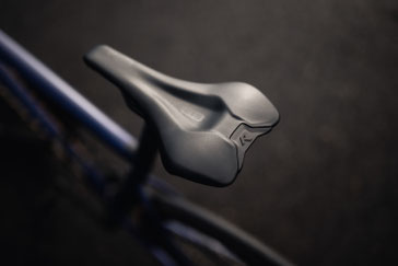 Neuer 612R Ergowave® 2.0 Carbon Rennradsattel ©SQlab