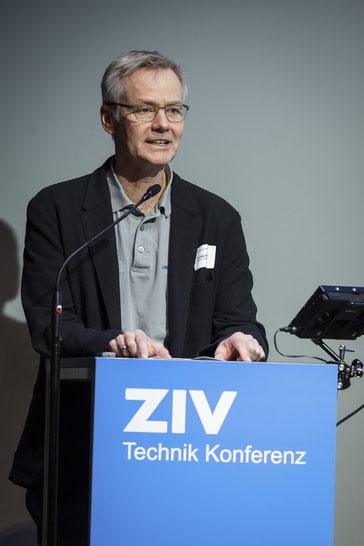 Eröffnung der ZIV Technik Konferenz durch Guido Müller, Geschäftsführer, Busch & Müller und ZIV-Vorstandsmitglied ©Deckbar Photographie
