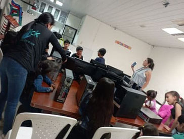 Equipos de cómputo donados a colegios y escuelas 