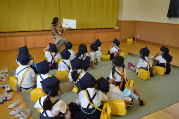 『１０ぴきのおばけのたんじょうび』