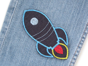 Bild: Rakete Raumschiff Bügelbild, Jeansflicken zum aufbügeln für kinder mit Weltraum Rakete gestickt