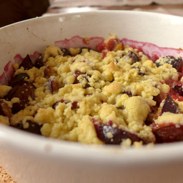 Rezepte - Zwetschgen-Crumble mit Vanilleeis - DIY-Projekt