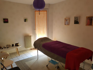 Table de massages Bien-Être et de Soins Énergétiques 