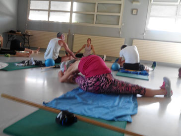  La GYM VOLONTAIRE (Essonne), Section de l'ASO, Association Sportive d'OLLAINVILLE propose des cours de stretching qui, par des étirements redonnent souplesse et élasticité au corps