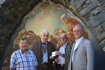 Spendenübergabe: V.l.n.r.: Franz Lechner, Ulf Geppert, Herbert Stitz und Karl Bauer. Foto: WaPA